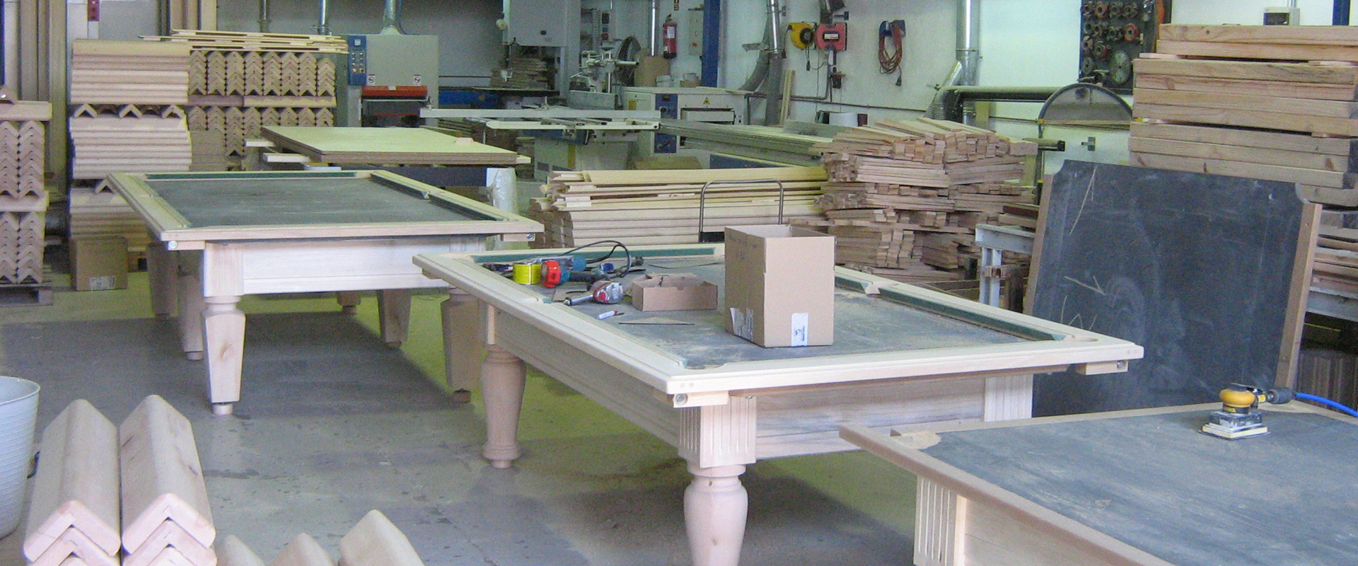 Fábrica de billares en Madrid — taller de El Billar en Móstoles