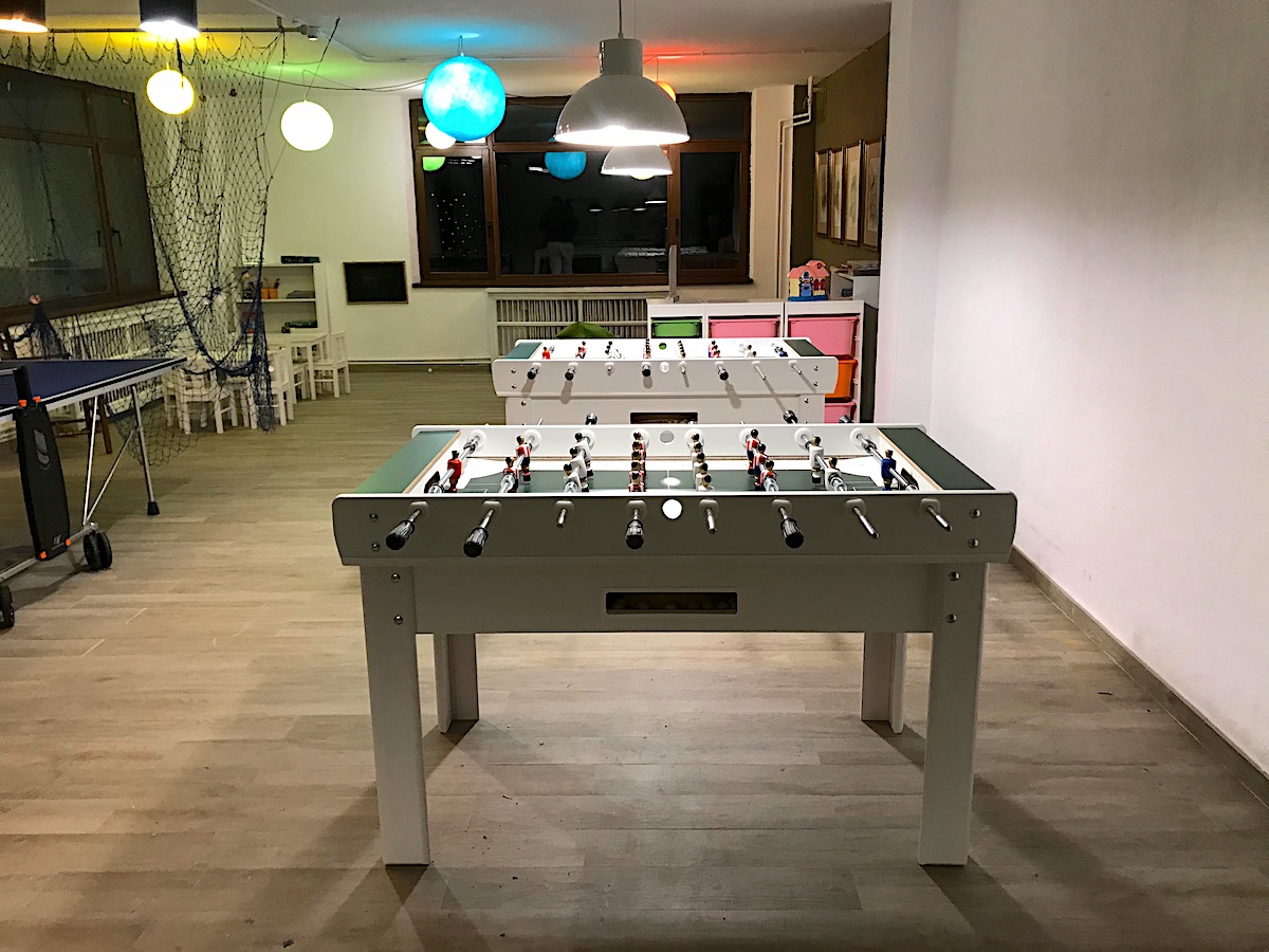 Futbolines profesionales de madera maciza en venta, fabricados por El Billar en Móstoles (Madrid)