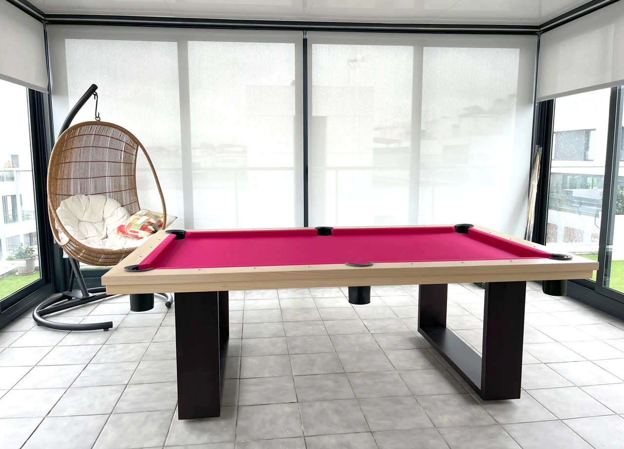 Billar americano de diseño moderno con acabado lacado — fabricante El Billar, Móstoles