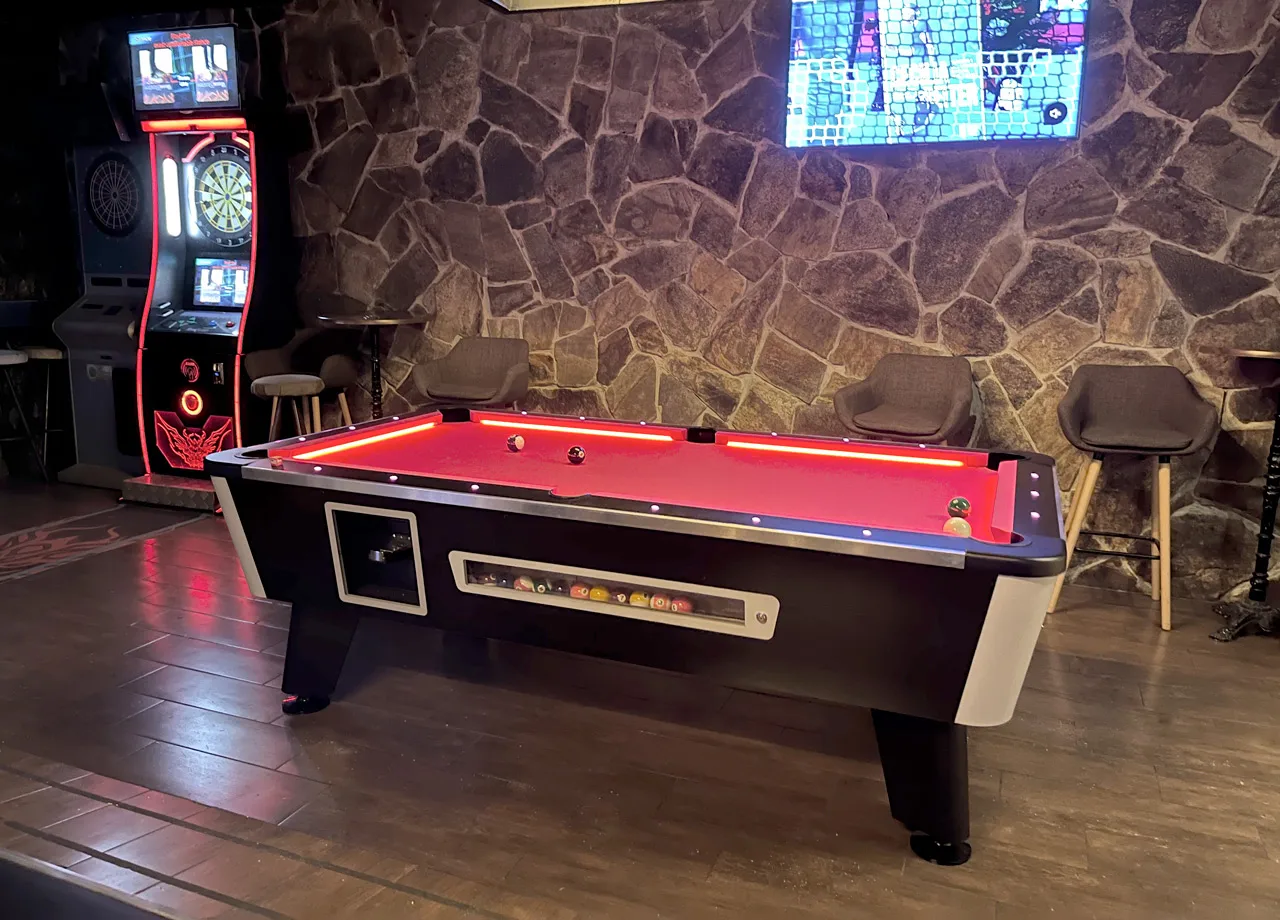 Mesa de billar con iluminación LED para pub, fabricada por El Billar